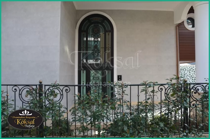 Villa Kapıları Tasarımları - Ferforje Villa Kapısı