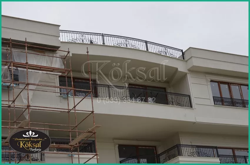 SİYAH BALKON KORKULUKLARI - FERFORJE BALKON KORKULUKLARI